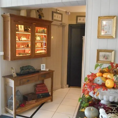 De L'avre Ξενοδοχείο 3*