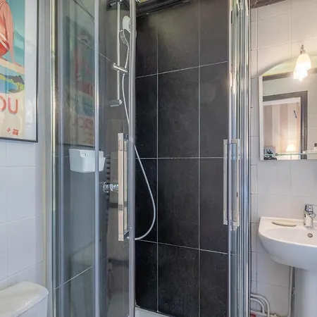 Ξενοδοχείο De L'avre 3*