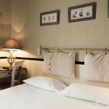 De L'avre Hotel