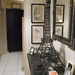 De L'avre 3*