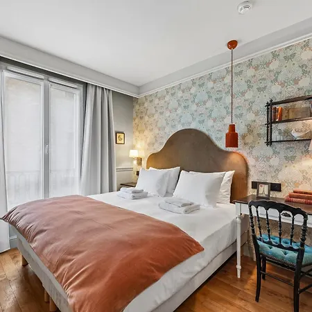 De L'avre 3* Paris