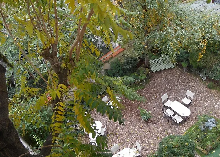 De L'avre Hotel
