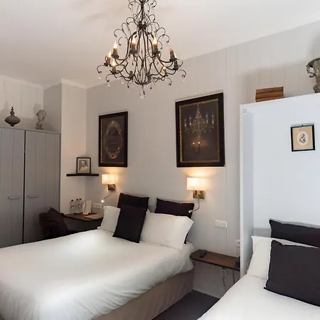 Hotel De L'avre Paris