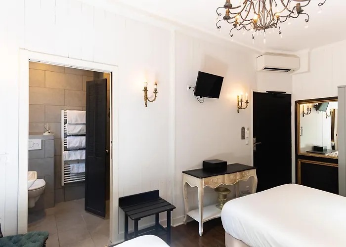 De L'avre Hotel 3*