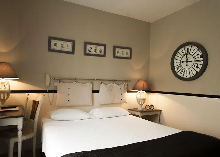 De L'avre Париж